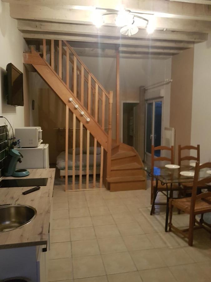Le Betrot Bed & Breakfast Estissac Exterior photo